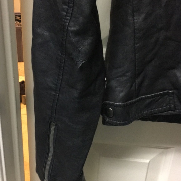 ❗️3 For $25❗️ - Picture 4 of 5